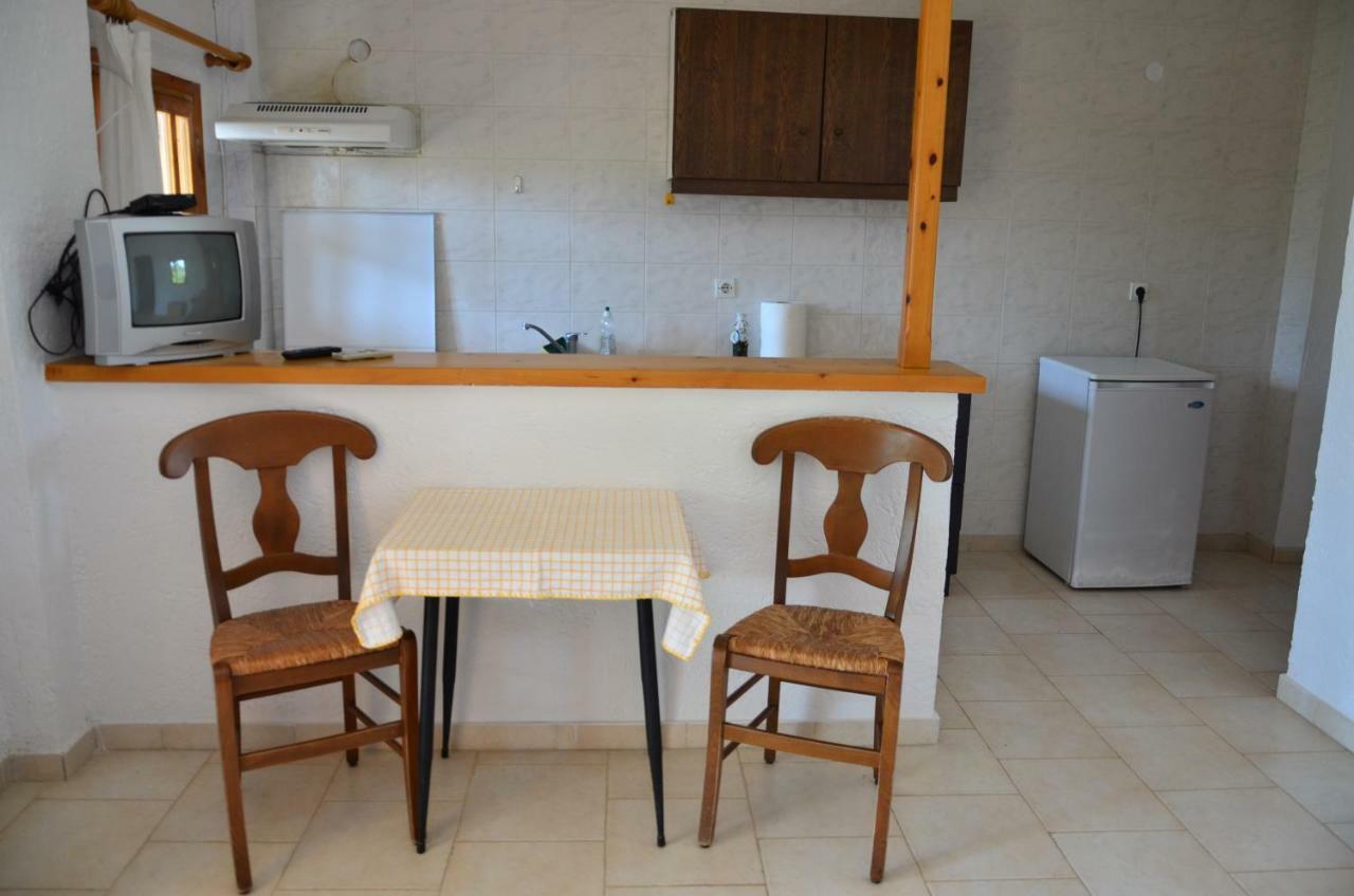 Vagia Beach Apartments, Aegina Island Eksteriør billede