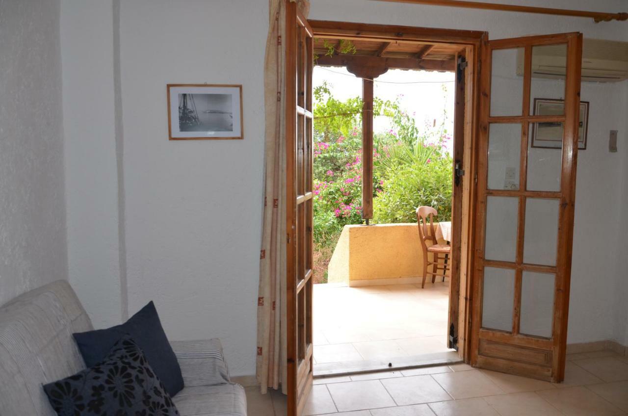 Vagia Beach Apartments, Aegina Island Eksteriør billede